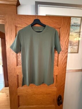 Woolx Vera Ribbed Tunic  XS but fits like a small